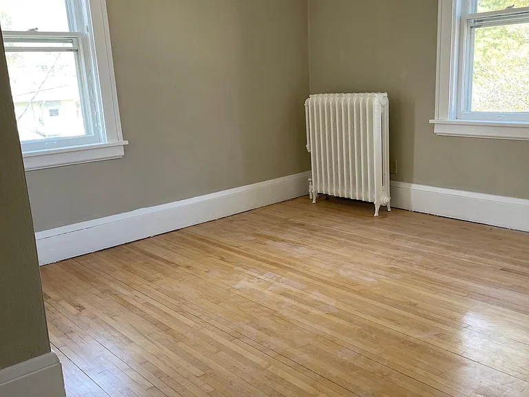 1693 Watson Ave — Photo 4