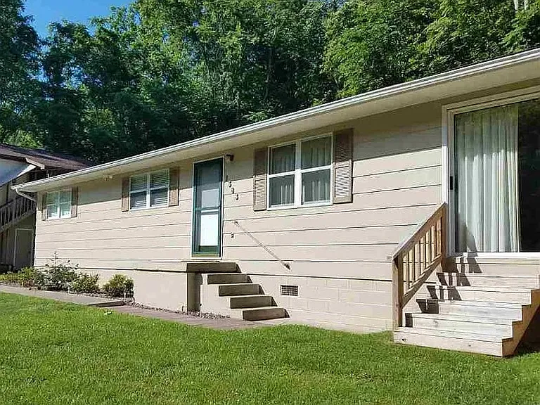 268 Hash Ridge Rd — Photo 1