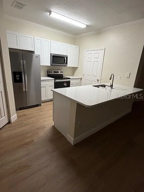2 bed, 2.0 bath, 1174 sqft, $1,800 — Photo 3