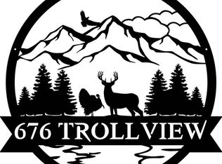 676 Trollview Rd, Grants Pass, OR 97527