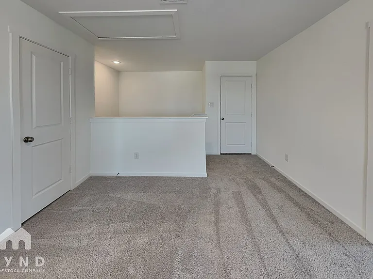 7127 Sapphire Rdg — Photo 11
