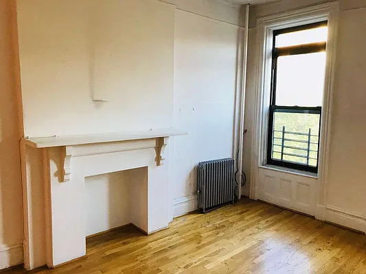 Rented by In Haus LLC | media 21