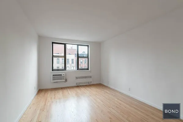 Rented by Bond New York | media 1