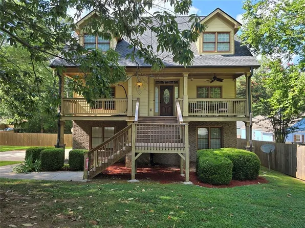 919 Jefferson Ave, East Pt, GA 30344