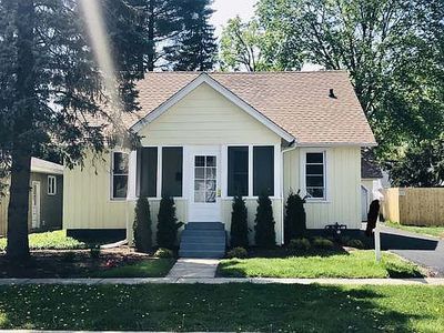 236 S Aldine Ave, Elgin, IL, 60123