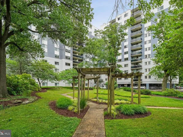 7333 New Hampshire Ave APT 712, Takoma Park, MD 20912