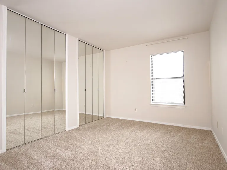 2303 W Michigan Ave #F9 — Photo 14