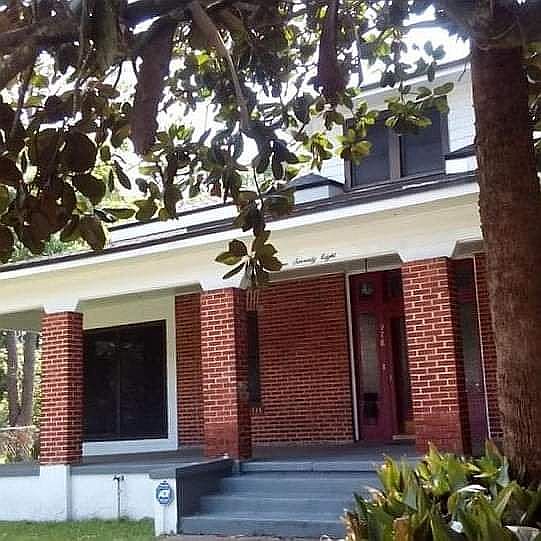 2nd image of 978 Melson Ave