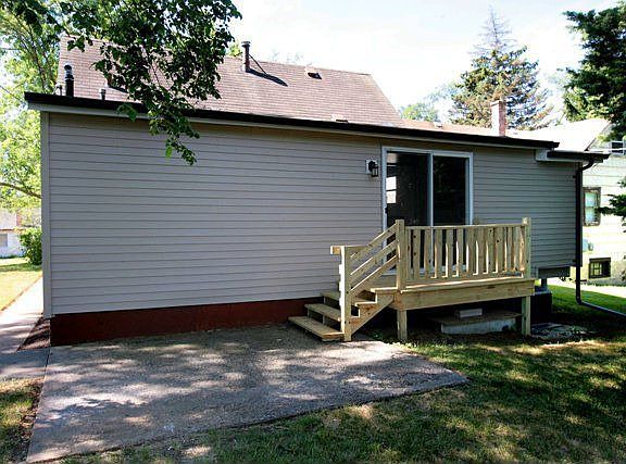 2nd image of 412 Fairfield Dr