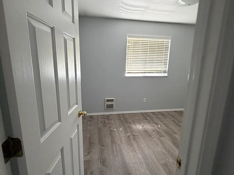 116 Delaware Ave #E — Photo 9