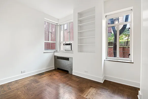 Rented by Corcoran | media 7