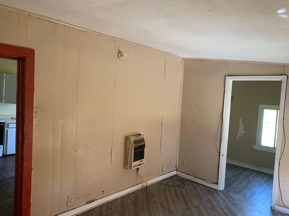 1st image of 2825 Quinton St