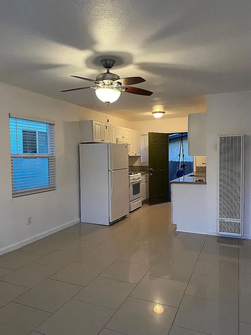 2 bed, 600 sqft, $2,000 — Photo 3