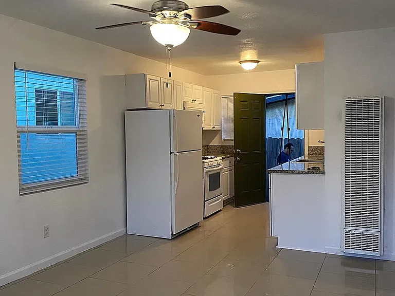 5448 Santa Margarita St — Photo 3
