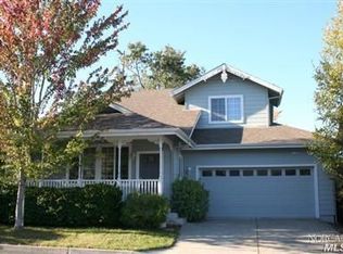 1109 Village Way, Sebastopol, CA 95472