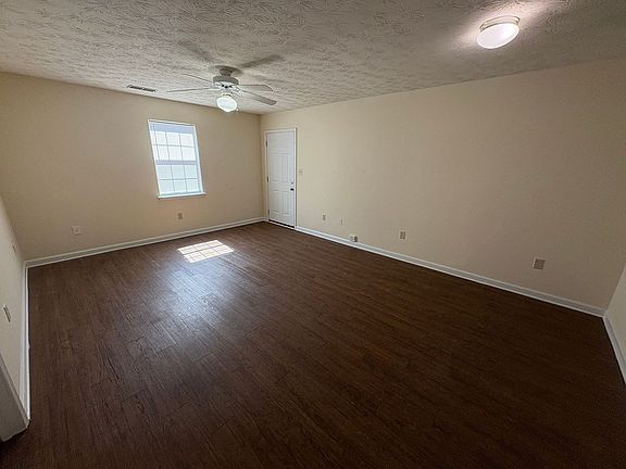 2nd image of 111 Hunters Run Rd
