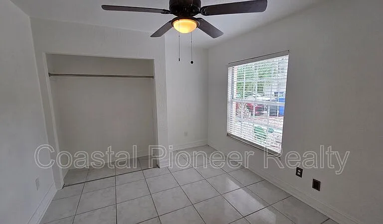 5005 Dollarway Ct — Photo 10