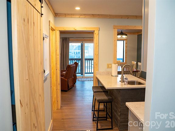 2nd image of 104 Sugar Ski Dr