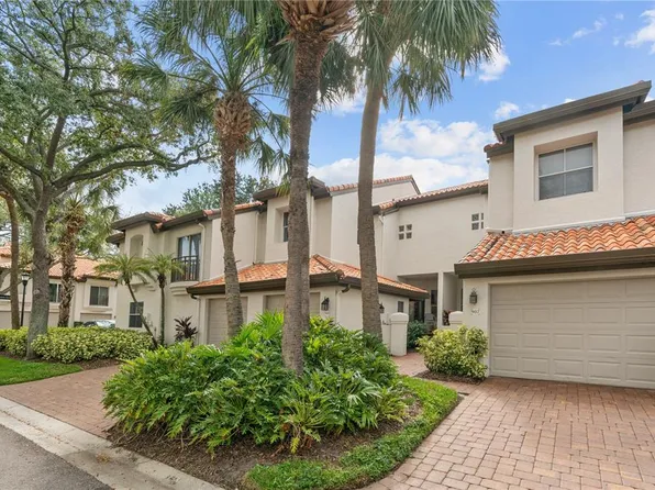 909 Crows Nest Ln, Tampa, FL 33602