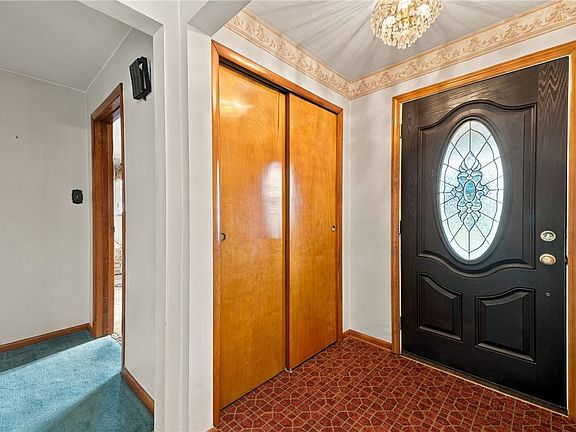 4th image of 113 Fairview Ave