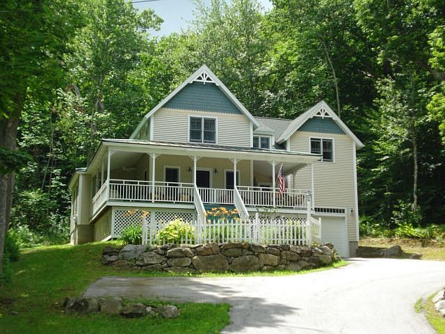 Lovely Carpenter Gothic Custom Built Home