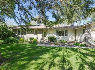 5697 Upper 136th Street Ct, Saint Paul, MN 55124