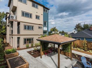 5321 NE Irving St #C, Portland, OR 97213