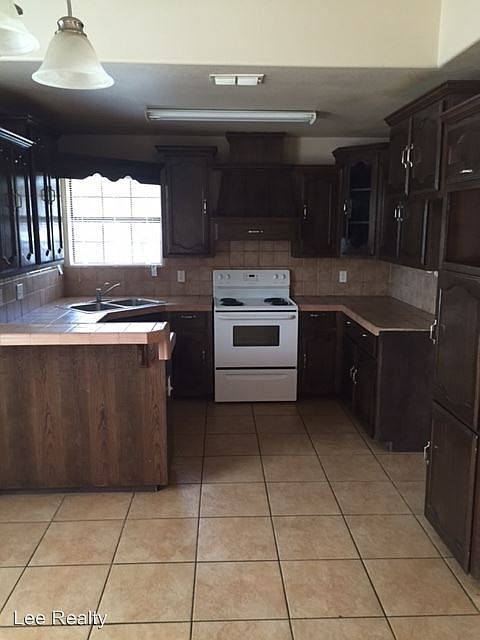 2nd image of 1728 N 35th St