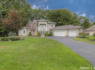 4570 Hidden Ridge Dr, Hudsonville, MI 49426
