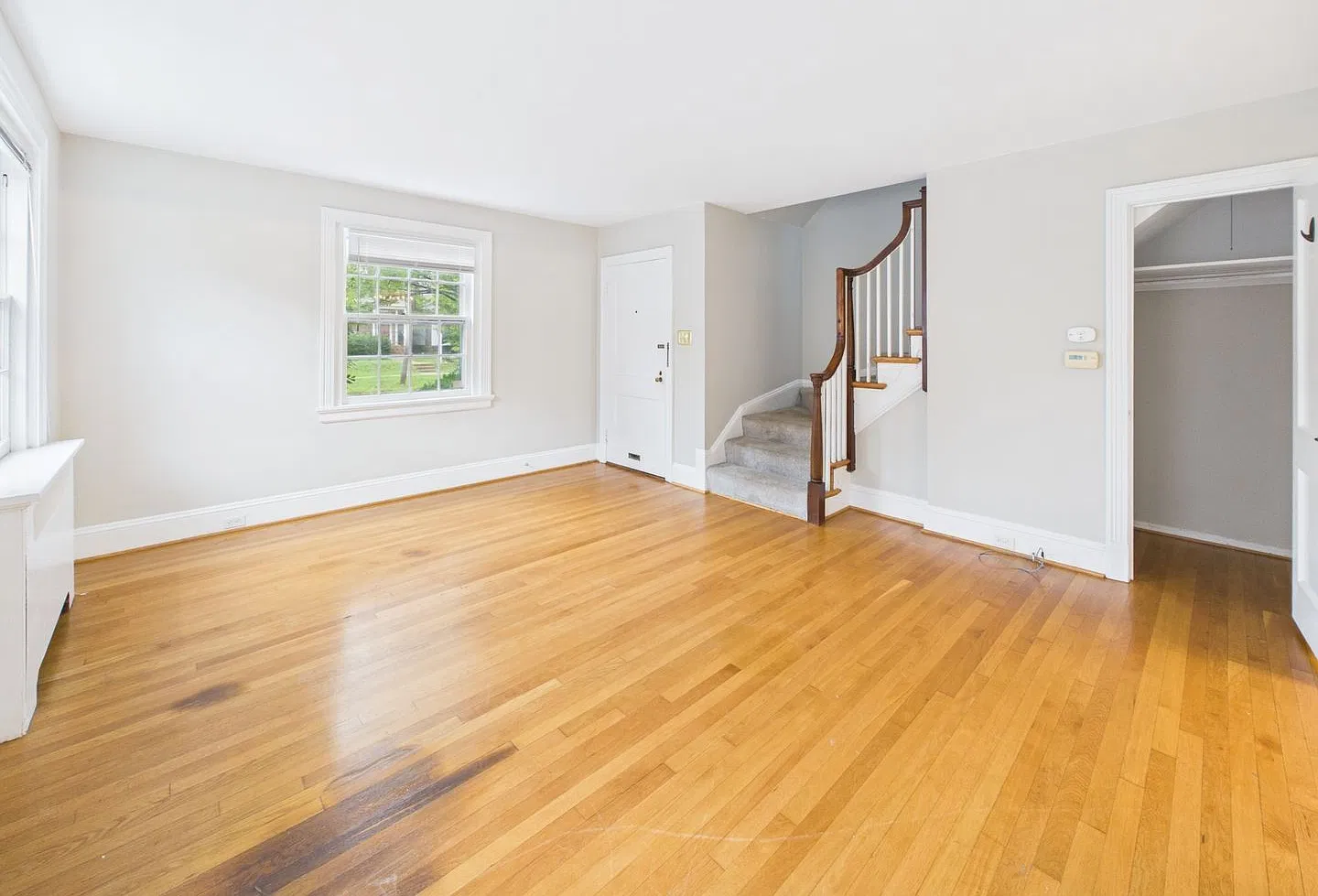 2 bed, 1.0 bath, 1200 sqft, $1,885 — Photo 4