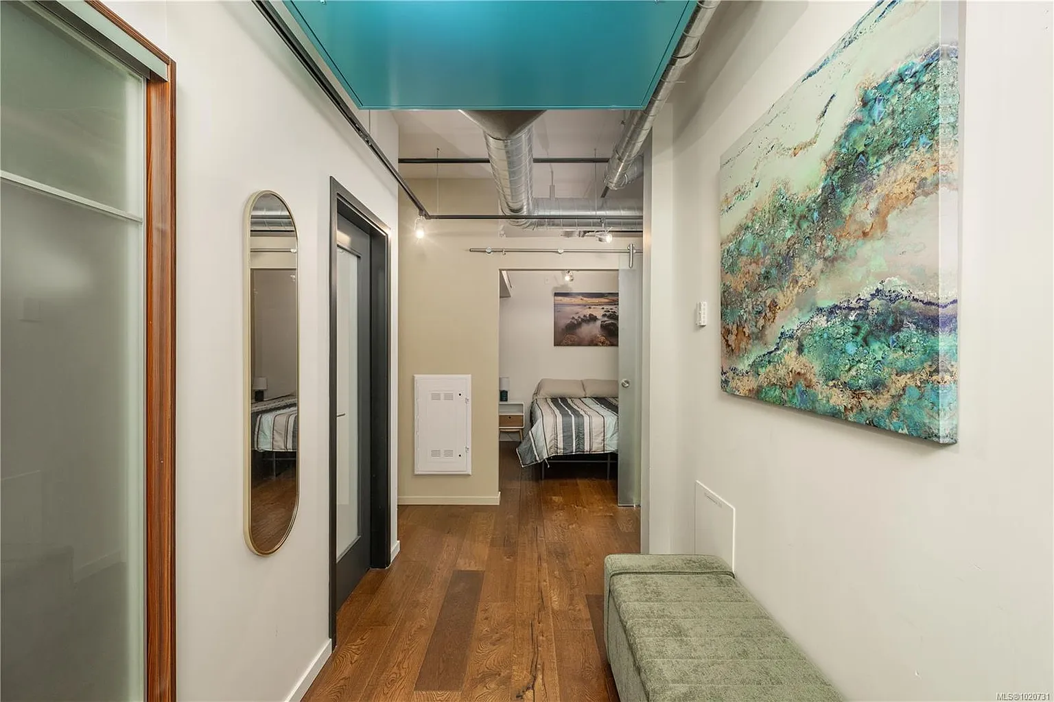 1029 View St #216 photo 1