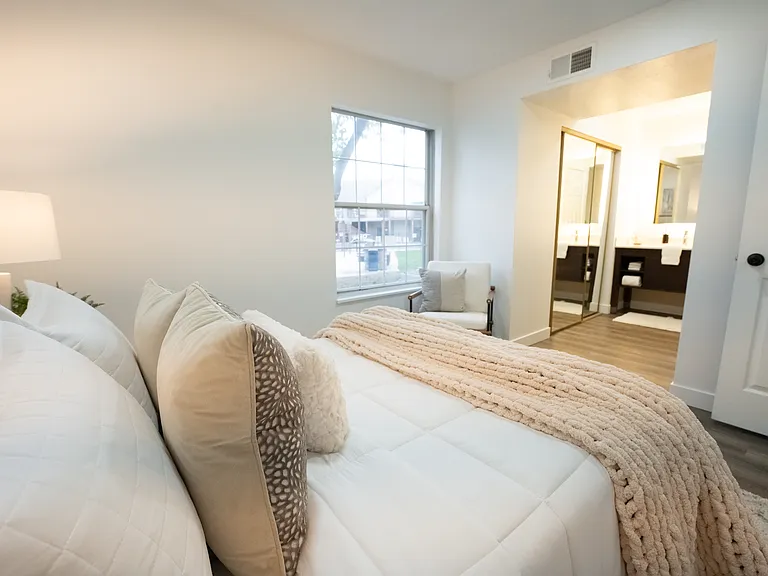Harter Heights Place — Photo 18