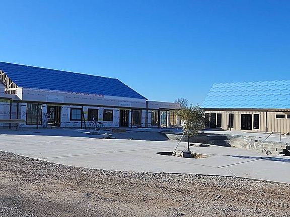 3rd image of 205 Resort Ct
