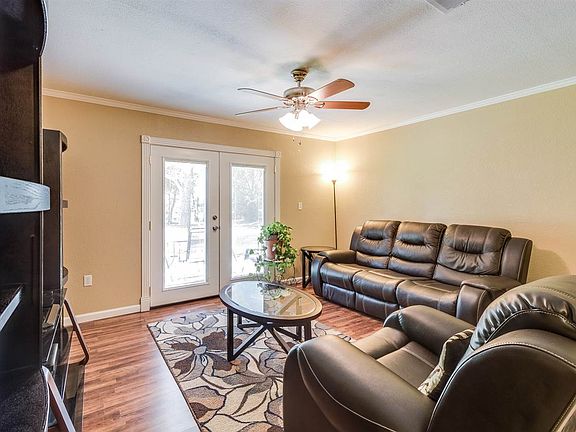 5th image of 119 Mary Alice Dr