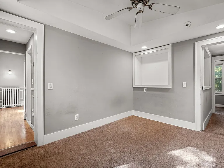 1801 Talmage Ave Se — Photo 15