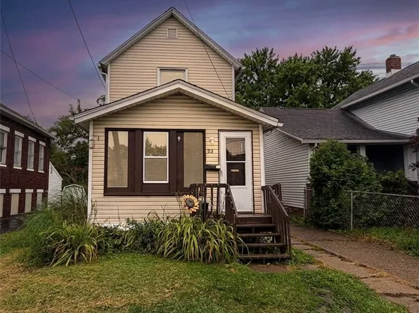 82 Brown St, Barberton, OH 44203
