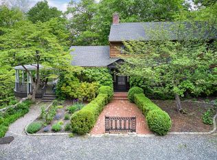 24 Cliff Rd, Tuxedo Park, NY 10987