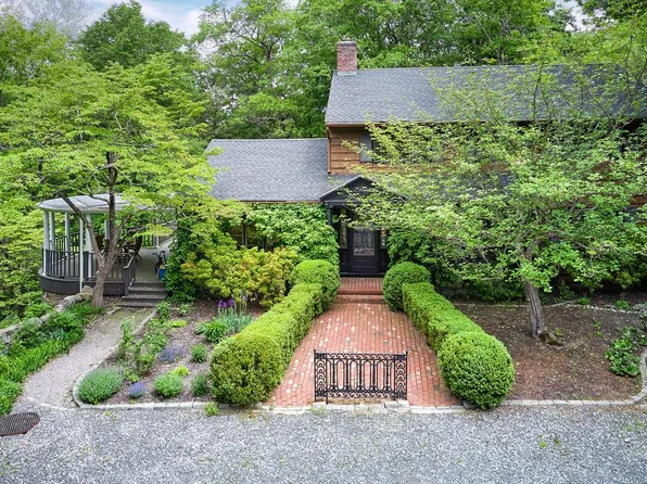 24 Cliff Road, Tuxedo Park, NY 10987