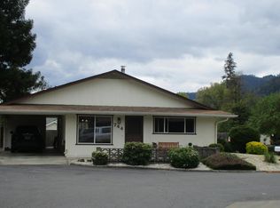 744 Brookside Cir, Rogue River, OR 97537