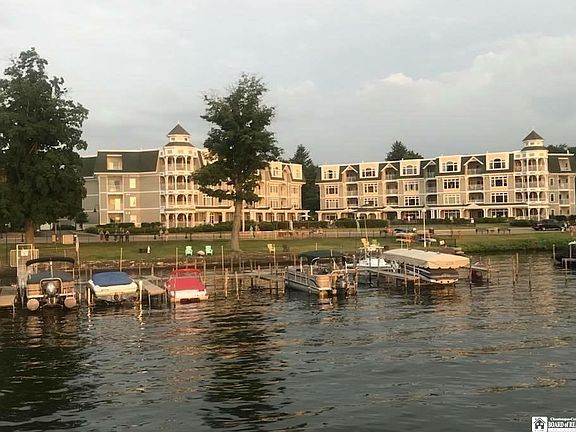4th image of 50-402 Lakeside Dr