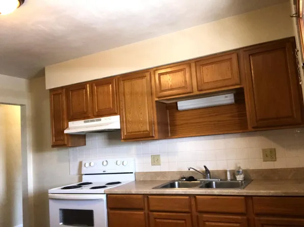 105 S County Rd, Mascoutah, IL 62258