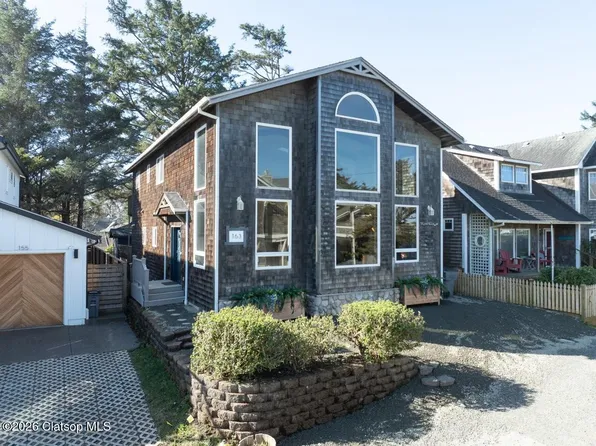 163 W 1st St, Cannon Beach, OR 97110