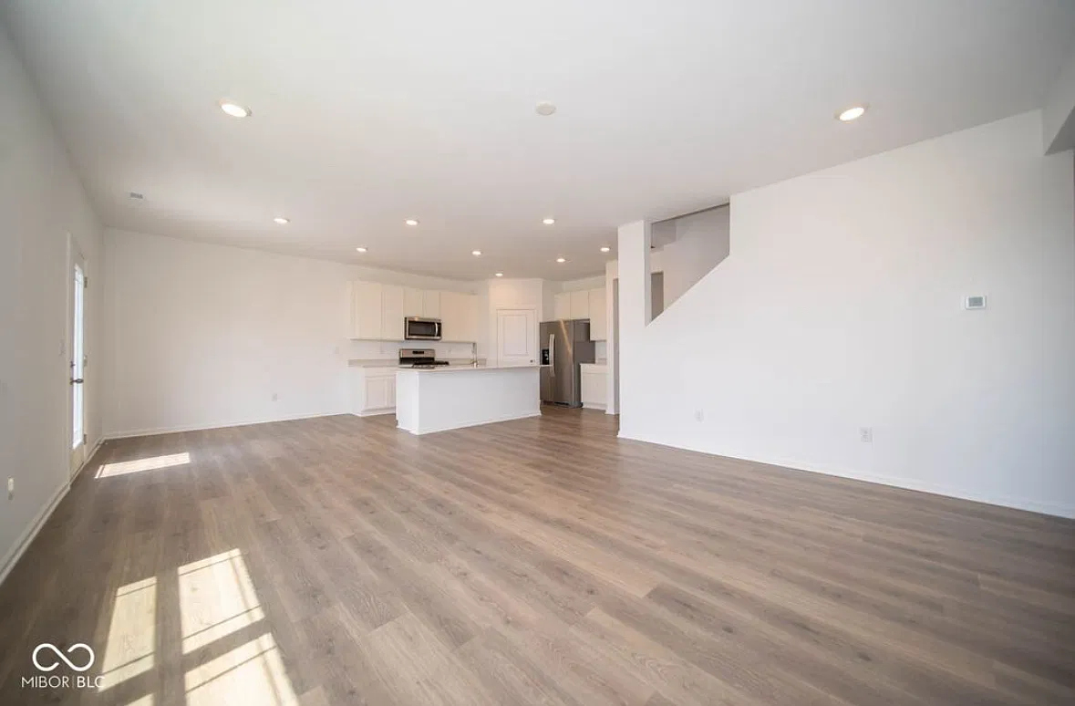 9129 Blue Hill St — Photo 3