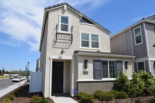 3280 Chickadee Ct Photo 1