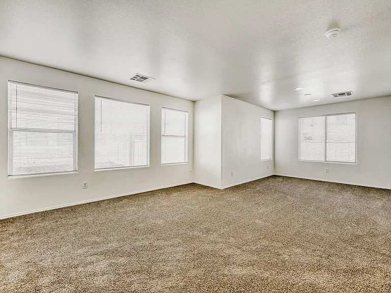 2562 Begonia Valley Ave — Photo 5