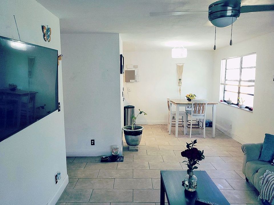 2nd image of 2099 NW 27th St