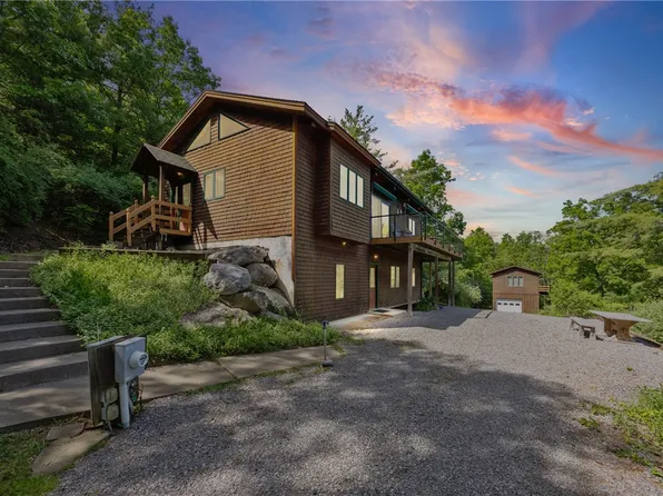 6218 Hawks Rd, Naples, NY 14512