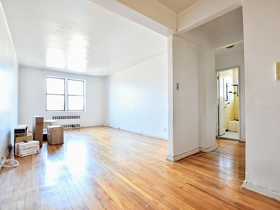 5th image of 6390 Austin St APT 3E