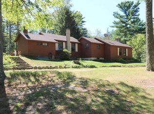 201 Snows Pond Rd, Rochester, MA 02770