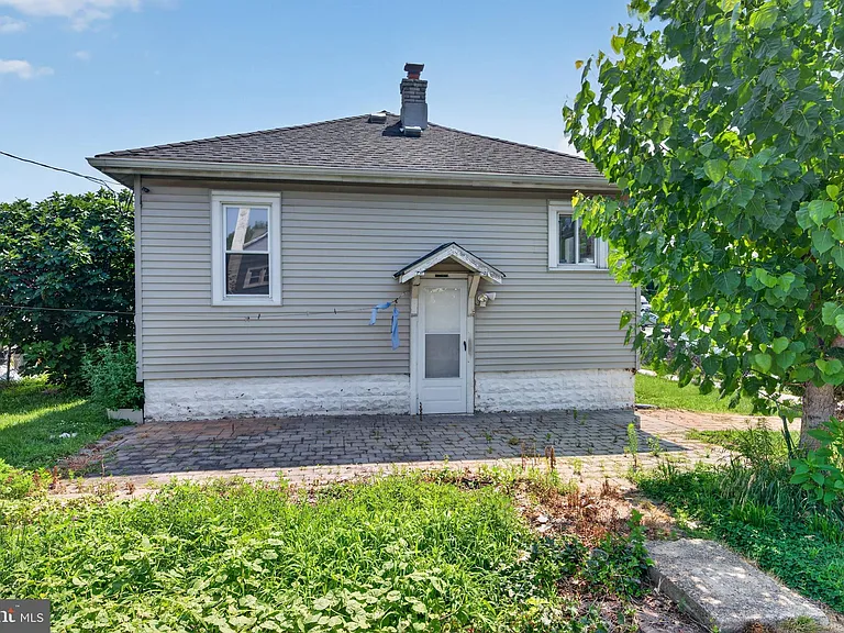 319 Laurel Ave — Photo 25
